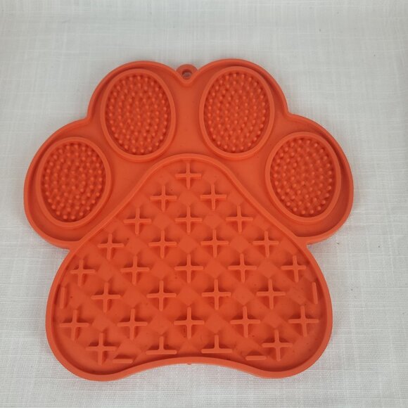Pet Licking Mats 2 Dog Paw 2 Hexagon 3 Square New - Picture 9 of 13